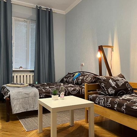 Ararat-Klovskaya Hostel-Apartments Kiev ภายนอก รูปภาพ