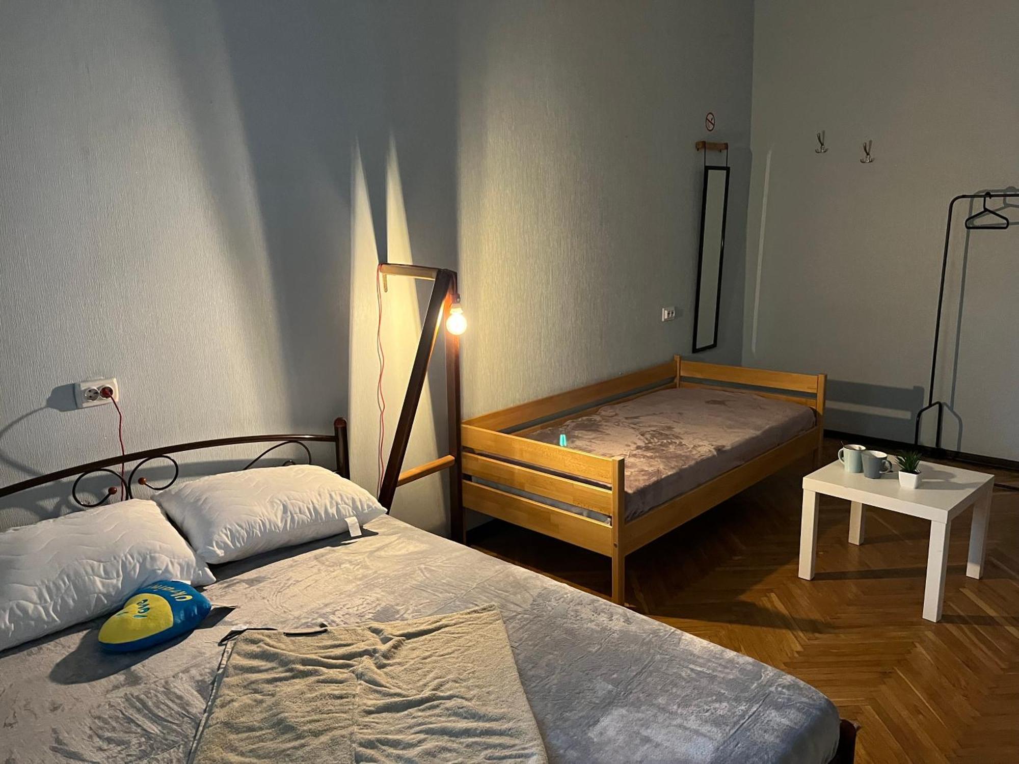 Ararat-Klovskaya Hostel-Apartments Kiev ภายนอก รูปภาพ